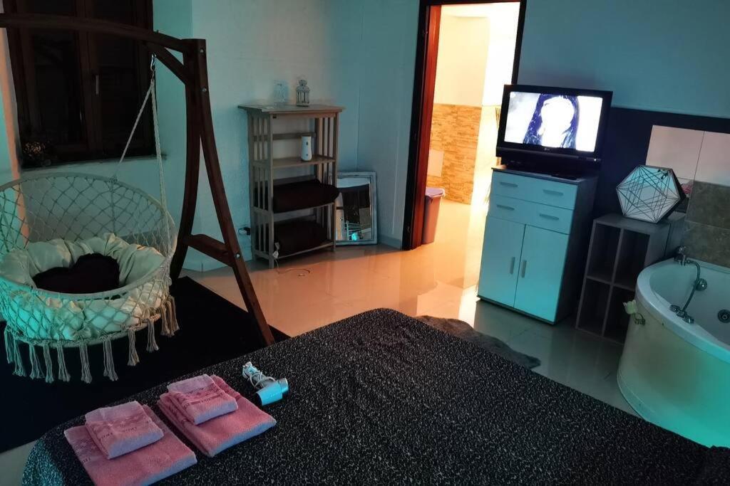 Dolce Appartamento Al Centro Di Civitavecchia Bagian luar foto